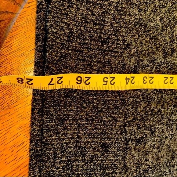 J. CREW SWEATER MEN LARGE GRAY 100% LAMBS WOOL MARBLED KNIT SHAWL COLLAR. - Picture 9 of 10